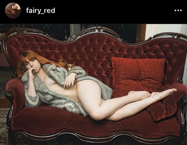 Laysa Fairy Red pelada nua