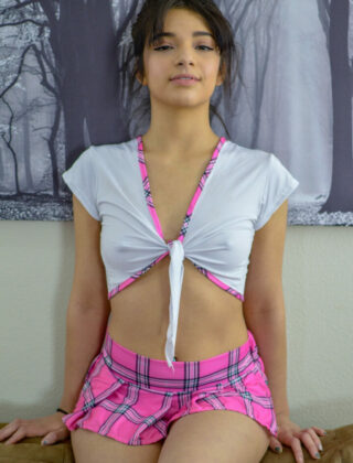 Linda Colegial Novinha Pagando Boquete