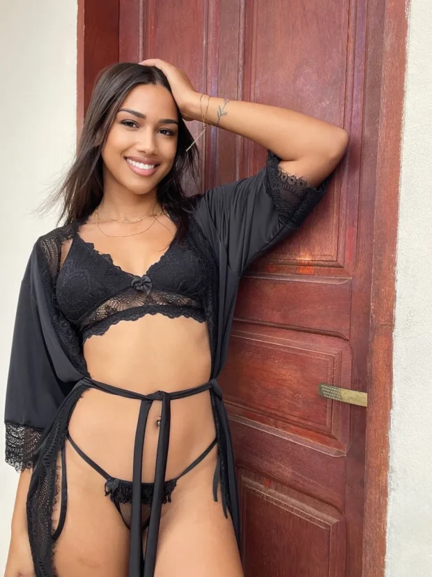 OnlyFans Ana Pereira nua se exibindo de lingerie sexy