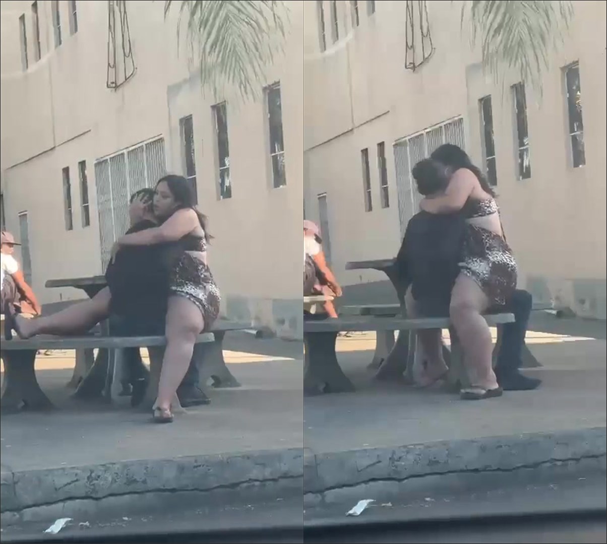 Gordinha safada transando gostoso no meio da praça