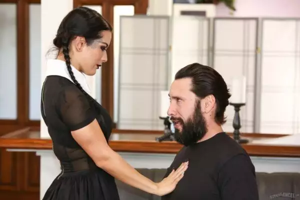 Emo gostosa transando com seu amigo escondido caiu na net