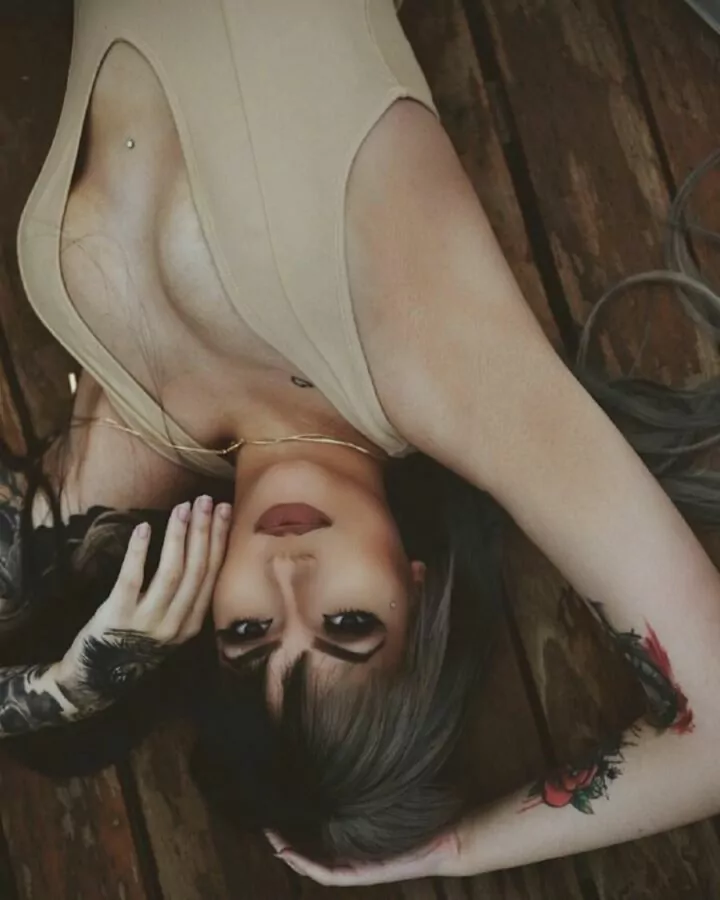 Andressa Sisto Nua e Pelada