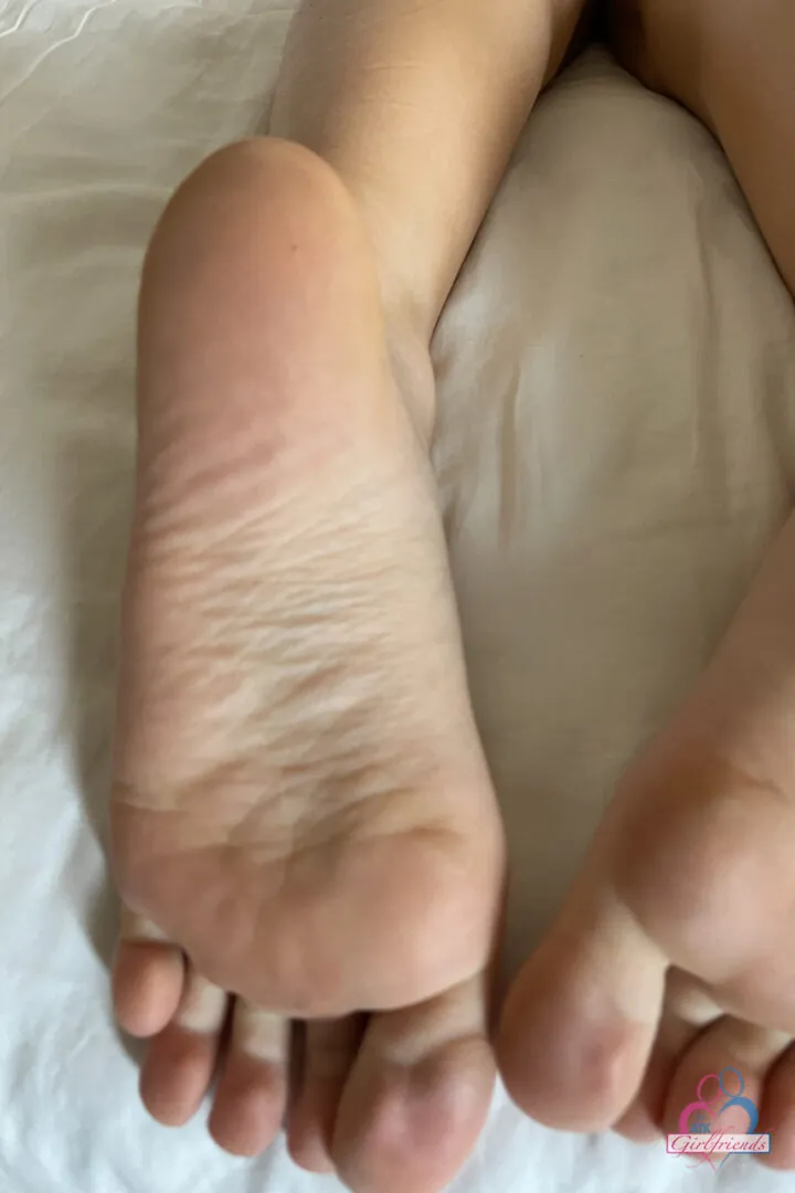 Novinha da Bunda Mais Linda Pelada na Cama