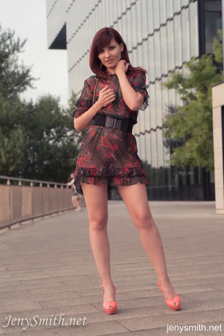 Ruivinha Safada de Vestidinho sem Calcinha