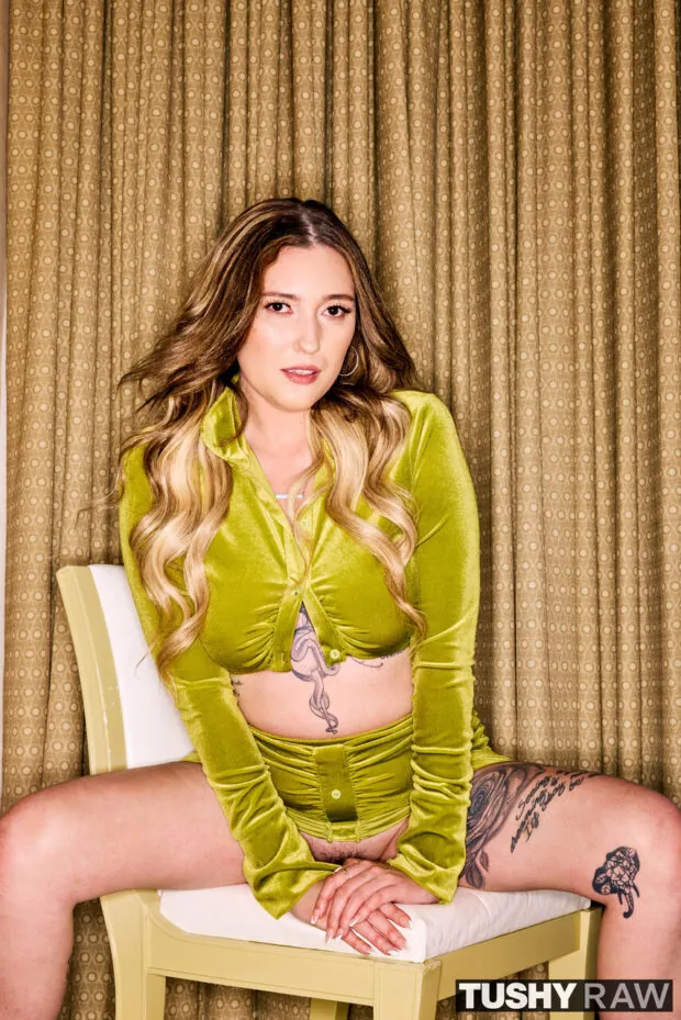 Fotos porno HD com loira bucetuda dando o cuzinho pro dotado